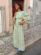 Vestido midi de rayas